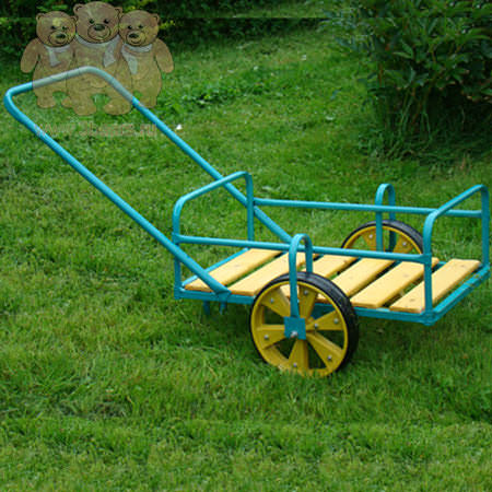 Можно просто загрузить тележку всем необходимым и за один раз перевезти все на место проведения работ