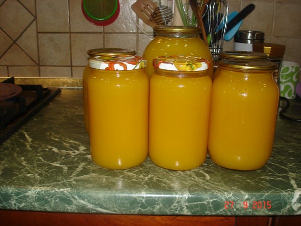 Особенность приготовления этого напитка заключается в том, что плоды необходимо сначала заморозить