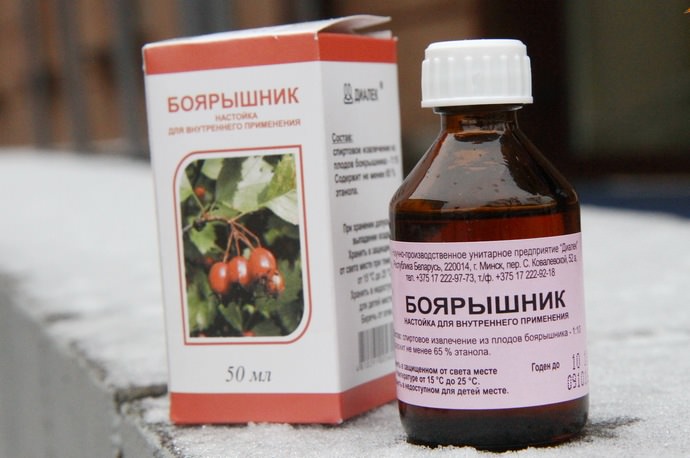 Боярышник отлично помогает для нормализации деятельности сердца