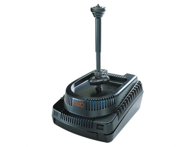 Если требуется организовать подъем воды на некоторую высоту, то оборудование нужно доукомплектовать переходным патрубком, устанавливаемым в выходное отверстие помпы