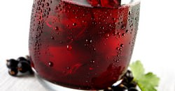 Компот из ягод – это всегда вкусно и натурально