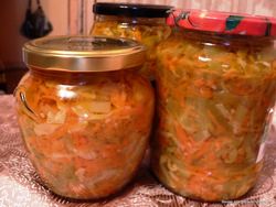 Ничто так не украшает застолье, как вкусный салат, приготовленный с любовью