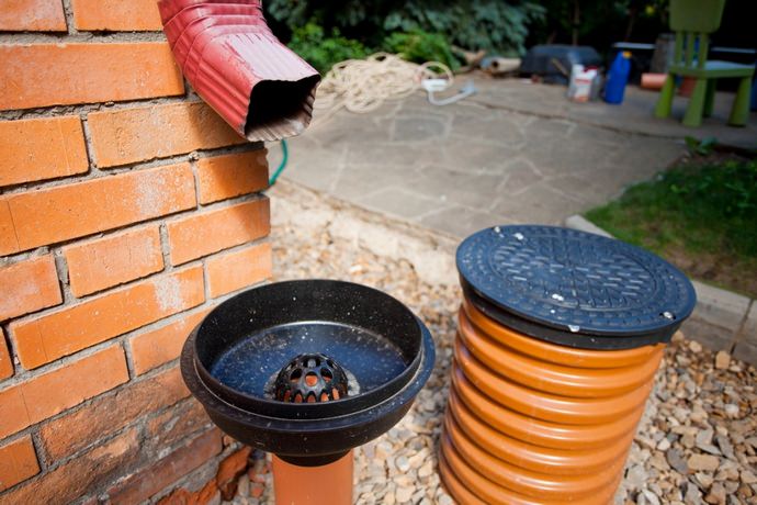 Необходимо предусмотреть качественный водоприемник, в качестве которого может быть использован искусственный водоём, применяемый в оросительных мероприятиях