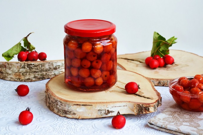 Из плодов боярышника можно приготовить изумительное варенье