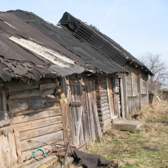 Практично на даче можно использовать все, даже ветхий сарай под снос