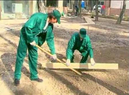 Преобразование рельефа участка для качественного сброса воды и установки дренажей