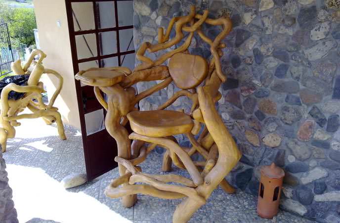 Мебель из корней: сказочная красота