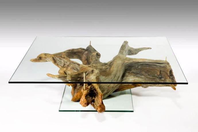 Выполнить столы, стулья или полки из корней деревьев может каждый человек