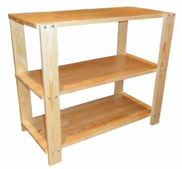 Деревянные стеллажи и ящики просто незаменимы в кладовой или овощехранилище