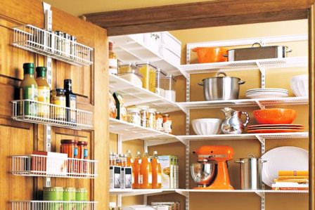 Сразу хотим сказать, что кладовка на даче может быть и немного иного назначения