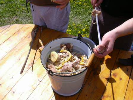 Приготовление шашлыка на даче — пассивный, но самый приятный летний отдых