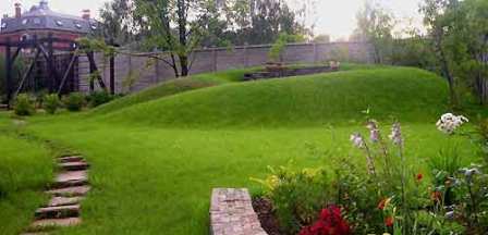 Геопластика участка — формирование рельефа по требованиям или собственным предпочтениям