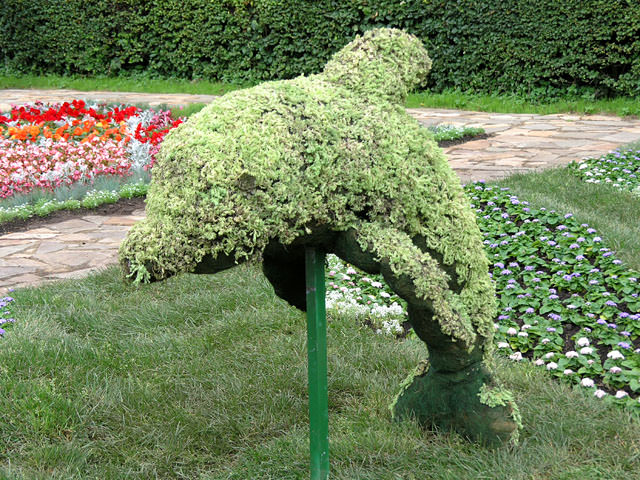 Тщательно прорисуйте образ будущего зверя в воображении – и затем вы можете приступать к созданию скульптуры