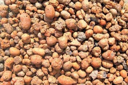 Использование керамзита в утеплении строений и ландшафтном дизайне участка