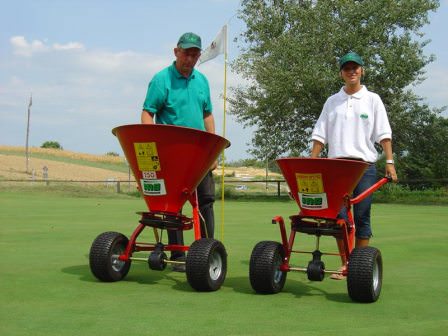 ручные разбрасыватели удобрений