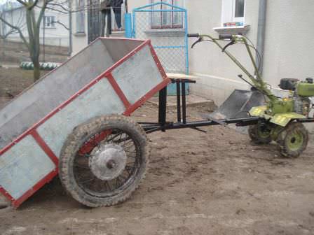 Тележка-прицеп для работы в паре с мотоциклом, квадроциклом или минитрактором