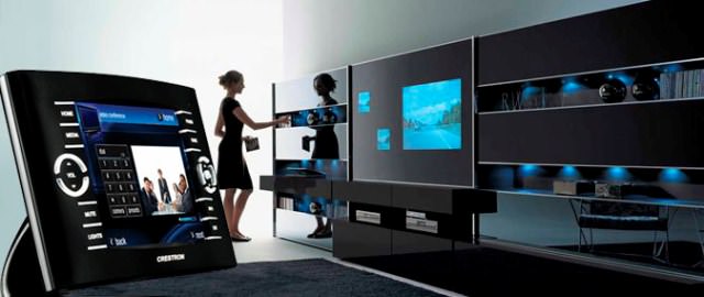 Сегодня на рынке множество специалистов, которые реализуют любой проект "Умного дома" на даче, поставят установки на платформу KNX, Arduino, MajorDoMo и другие, подключат нужное оборудование, произведут настройку