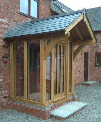 Внимательно изучите собственный проект конструкции для обшивки и утепления крыльца, а также подумайте над материалами и инструментом