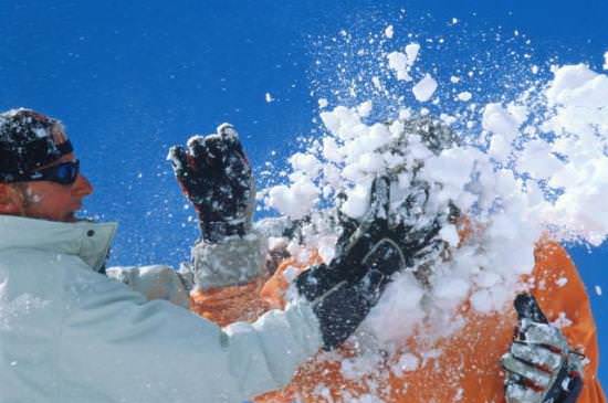 Зимой на даче очень весело, и уже в этом году вы сможете и сами в этом убедиться