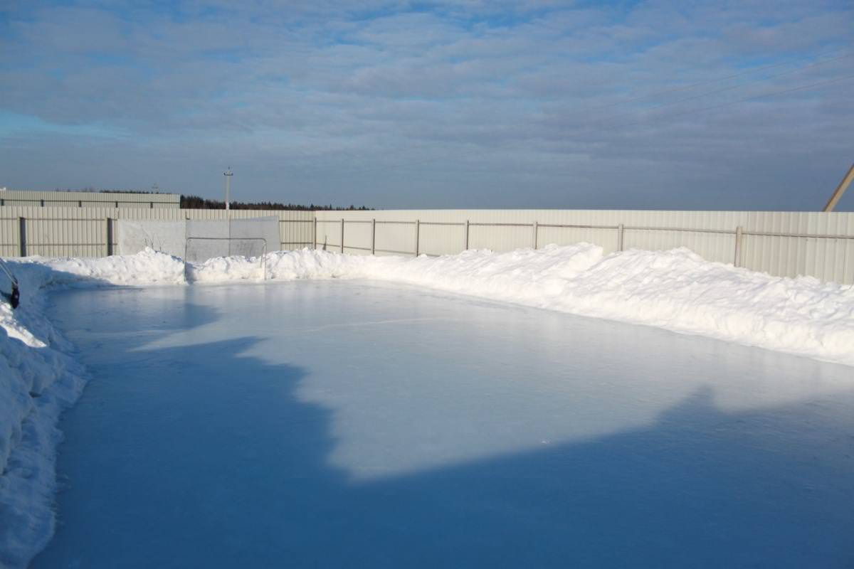 Готовый ледовый каток на даче своими руками — это реально!