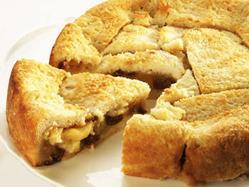 Из хлеба также можно приготовить шарлотку