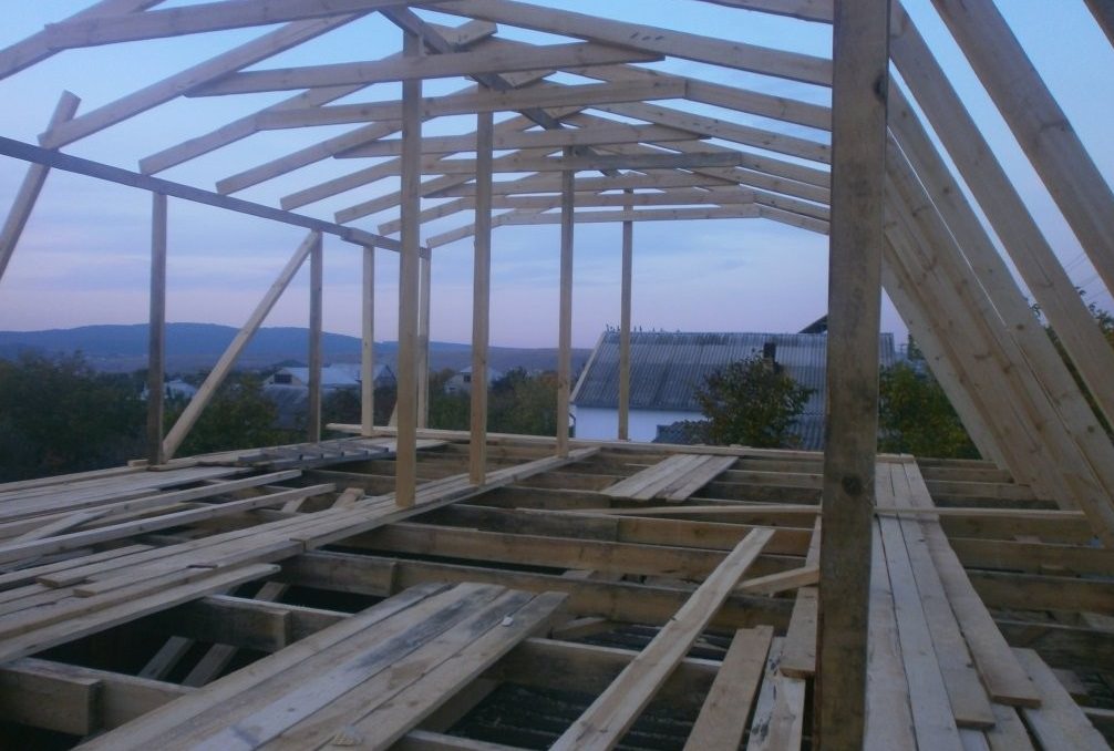 Как построить дачный дом из контейнеров