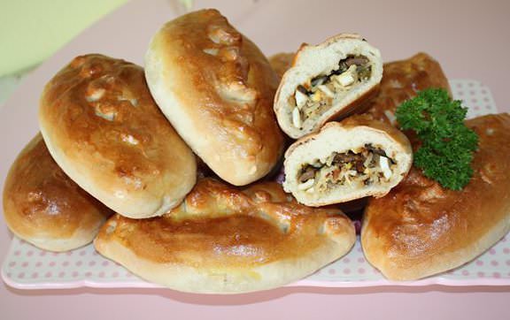 Вкус этих пирожков, действительно, немного непривычный, но занимательный