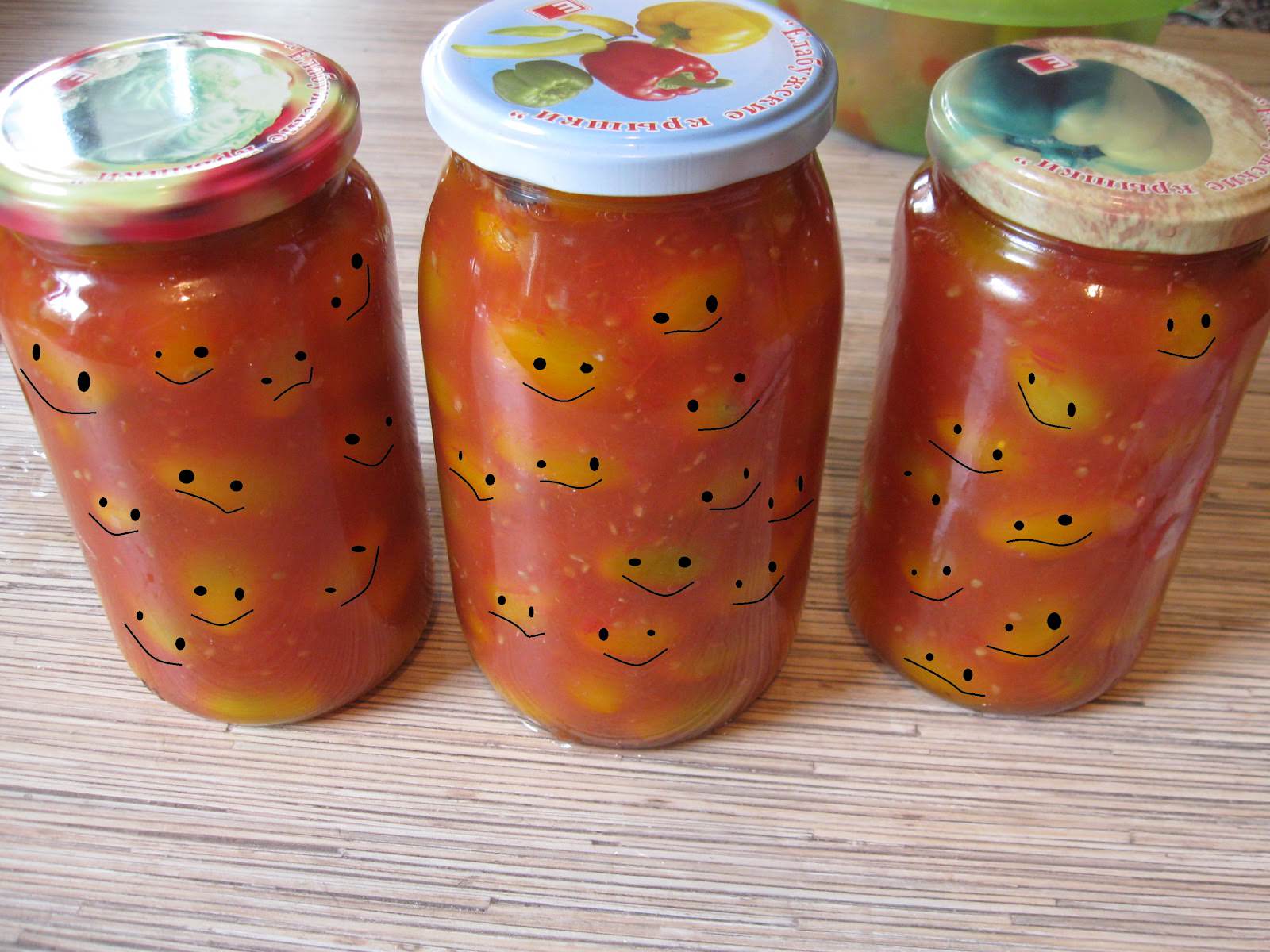 Консервирование получается замечательным, даже маринад исчезает в считанные минуты