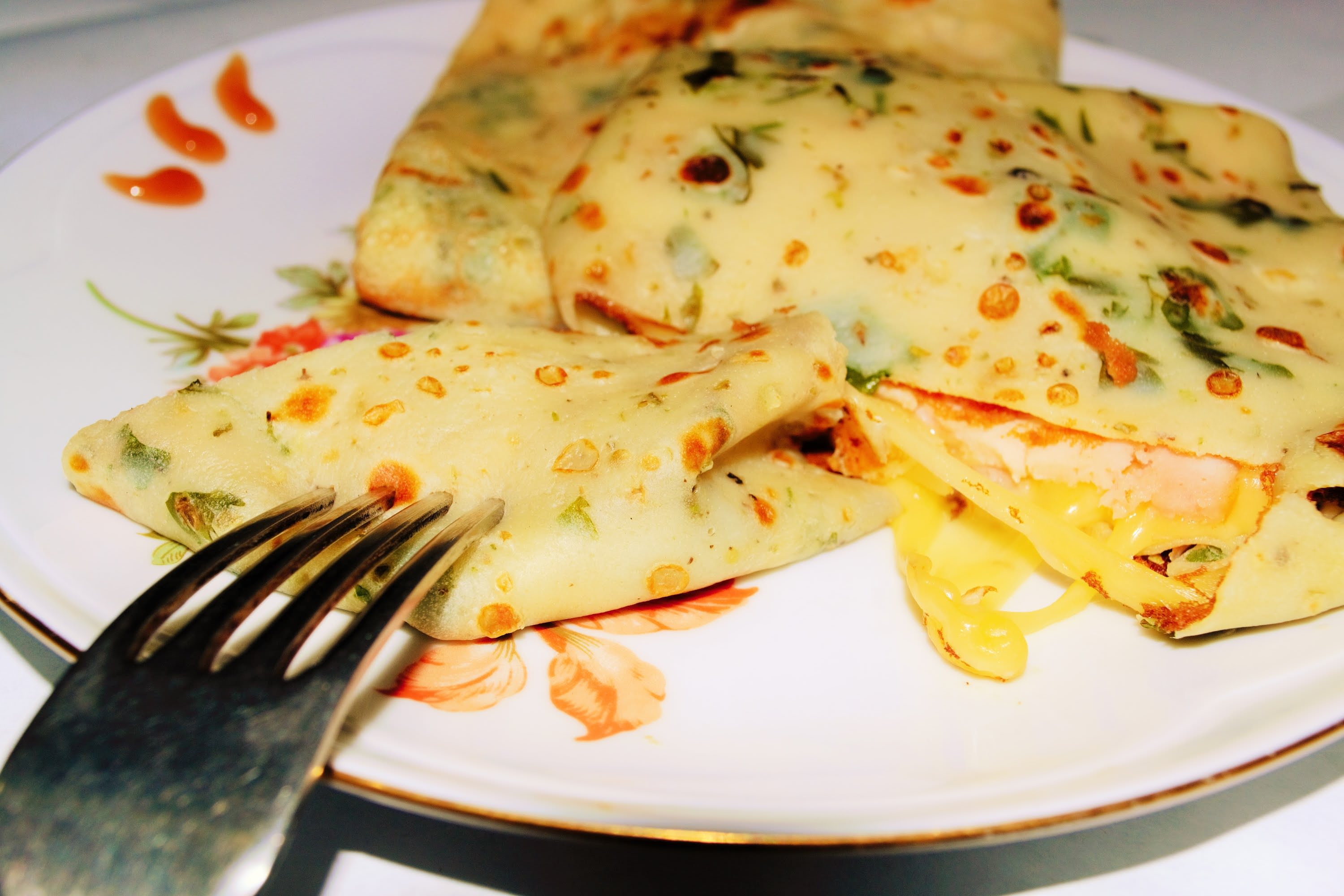 Такие блины получаются ажурными, вкусными и румяными