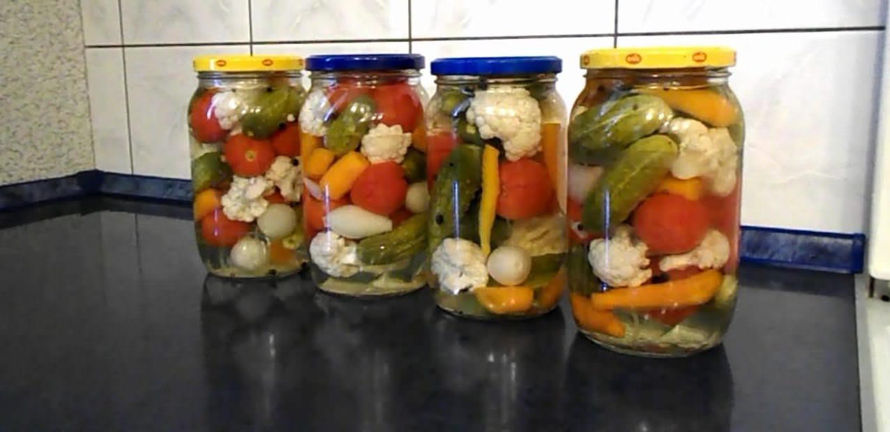 Заготовка получается не только вкусной, но и красивой