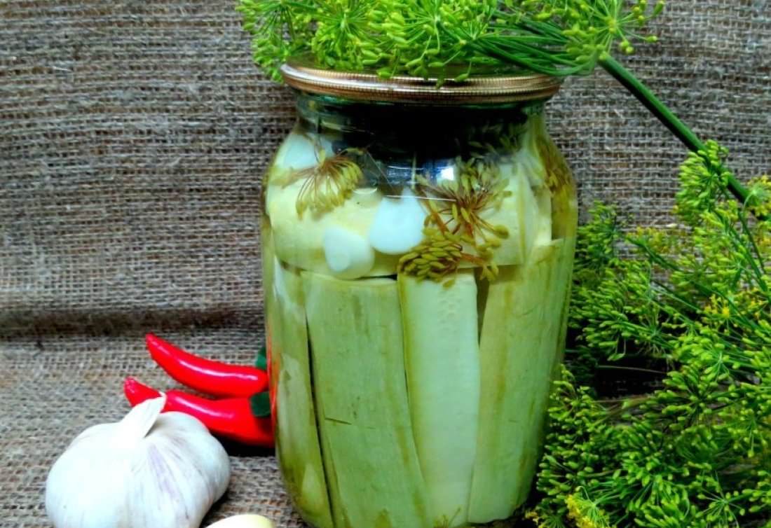 Кабачки можно также порезать вдоль