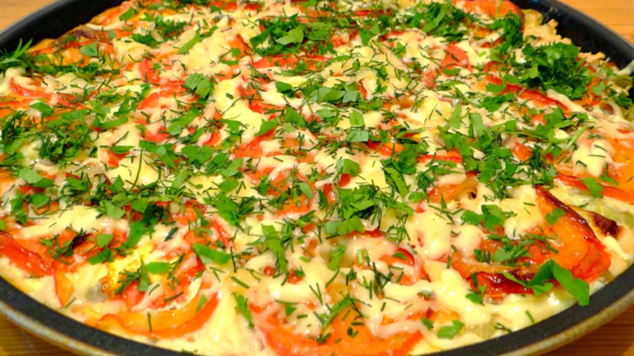 Кабачки при выпекании дают сок, поэтому запеканка сухой точно не будет