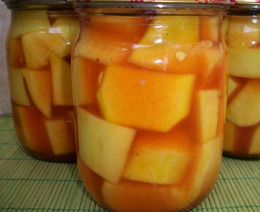 Консервирование кабачков несложное и достаточно быстрое дело