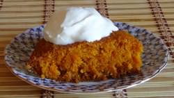 Морковно-яблочная запеканка получается сочной и вкусной