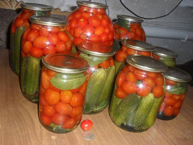 Содержимое баночки выглядит действительно нарядно и по-праздничному