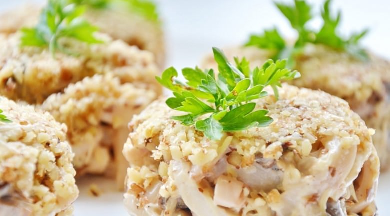 Очень вкусный салат с оригинальной заправкой