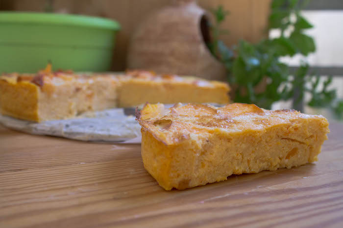 Лук придает запеканке прекрасный вкус и аромат