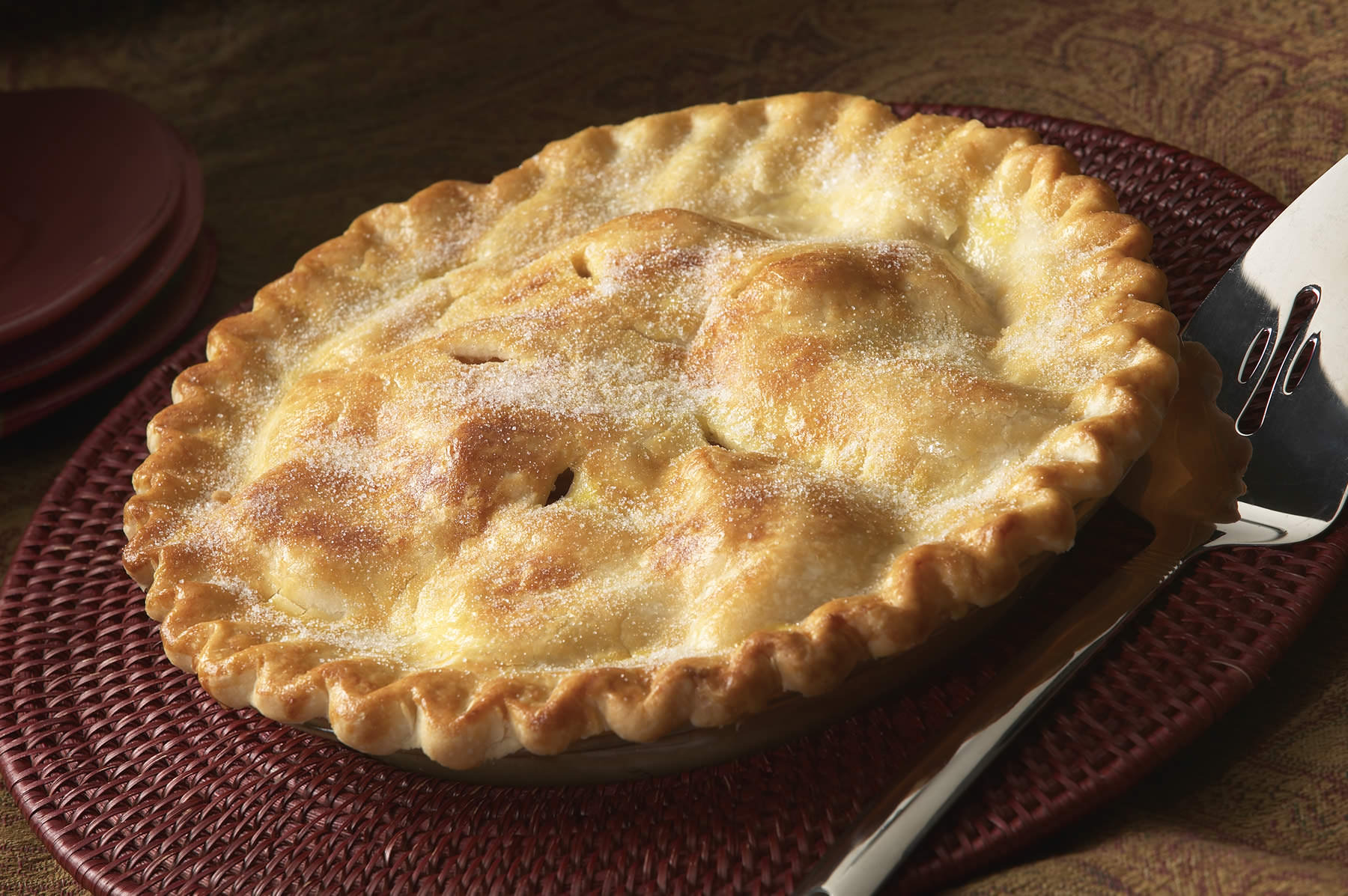 Начинка такого пирога обязательно понравится всей семье