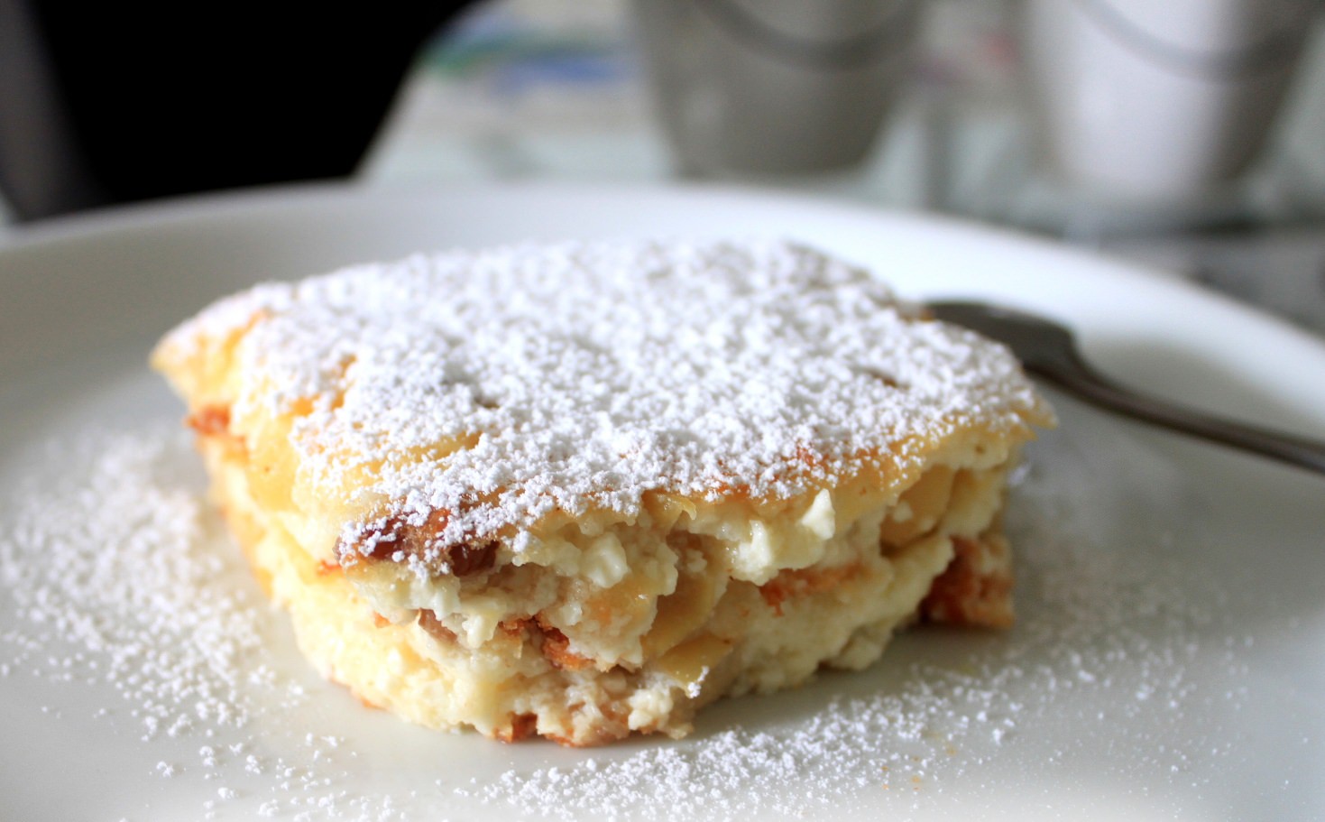 Запеканка получается сладкой и сытной – то, что нужно