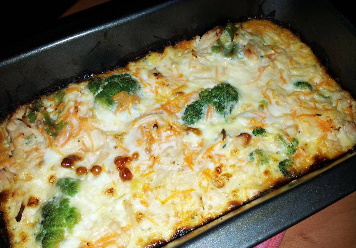 Фактически, в эту запеканку можно класть любые овощи, которые вам нравятся, предварительно их измельчив