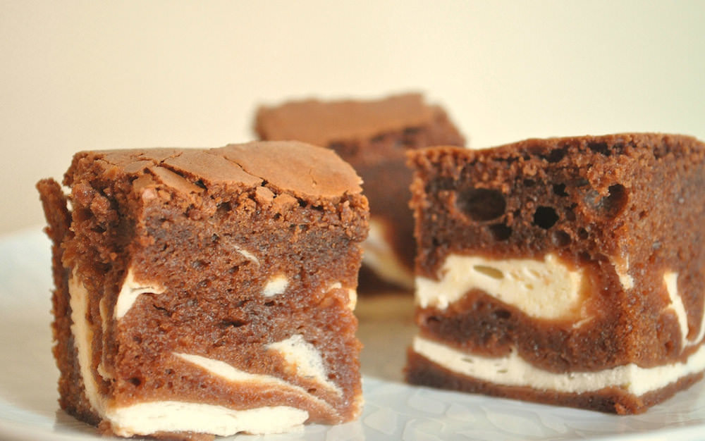 Шоколадно-творожная запеканка – один из самых привлекательных внешне десертов