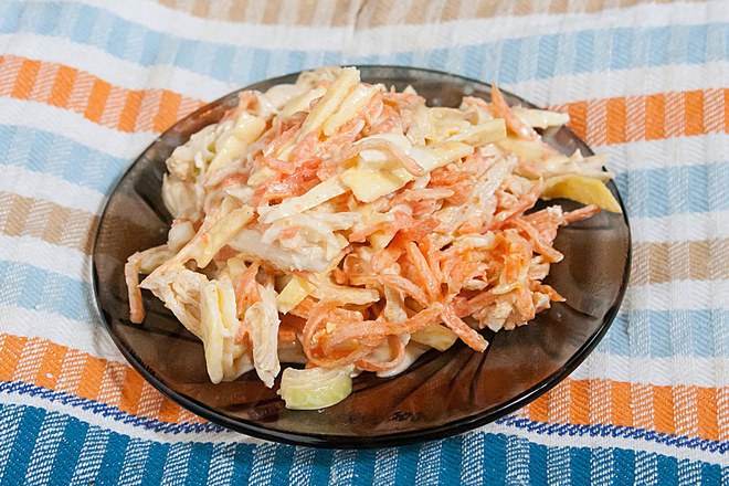 Салат получается очень нежным и вкусным