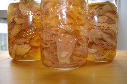 Мясные заготовки порадуют зимой своим сочным вкусом, хорошо подойдут для супа или в качестве второго блюда