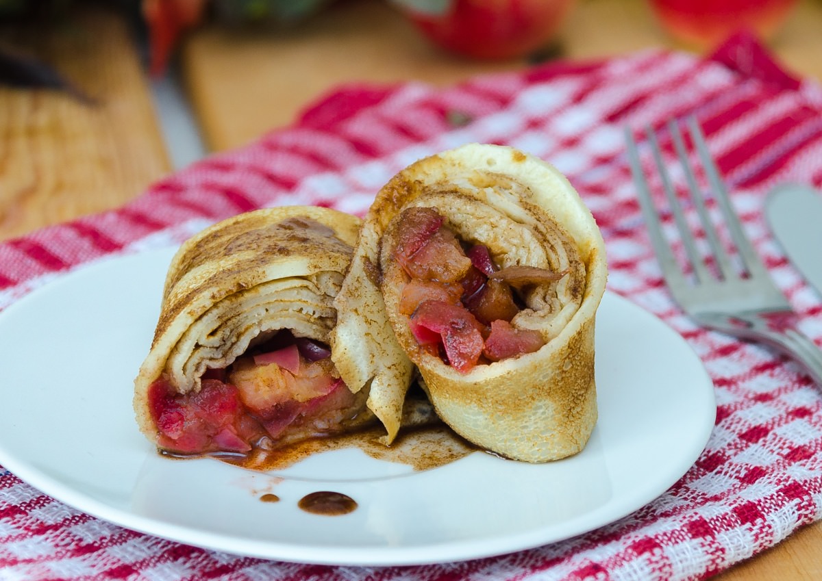 Вкус блинчиков выходит насыщенным, а аромат просто превосходным