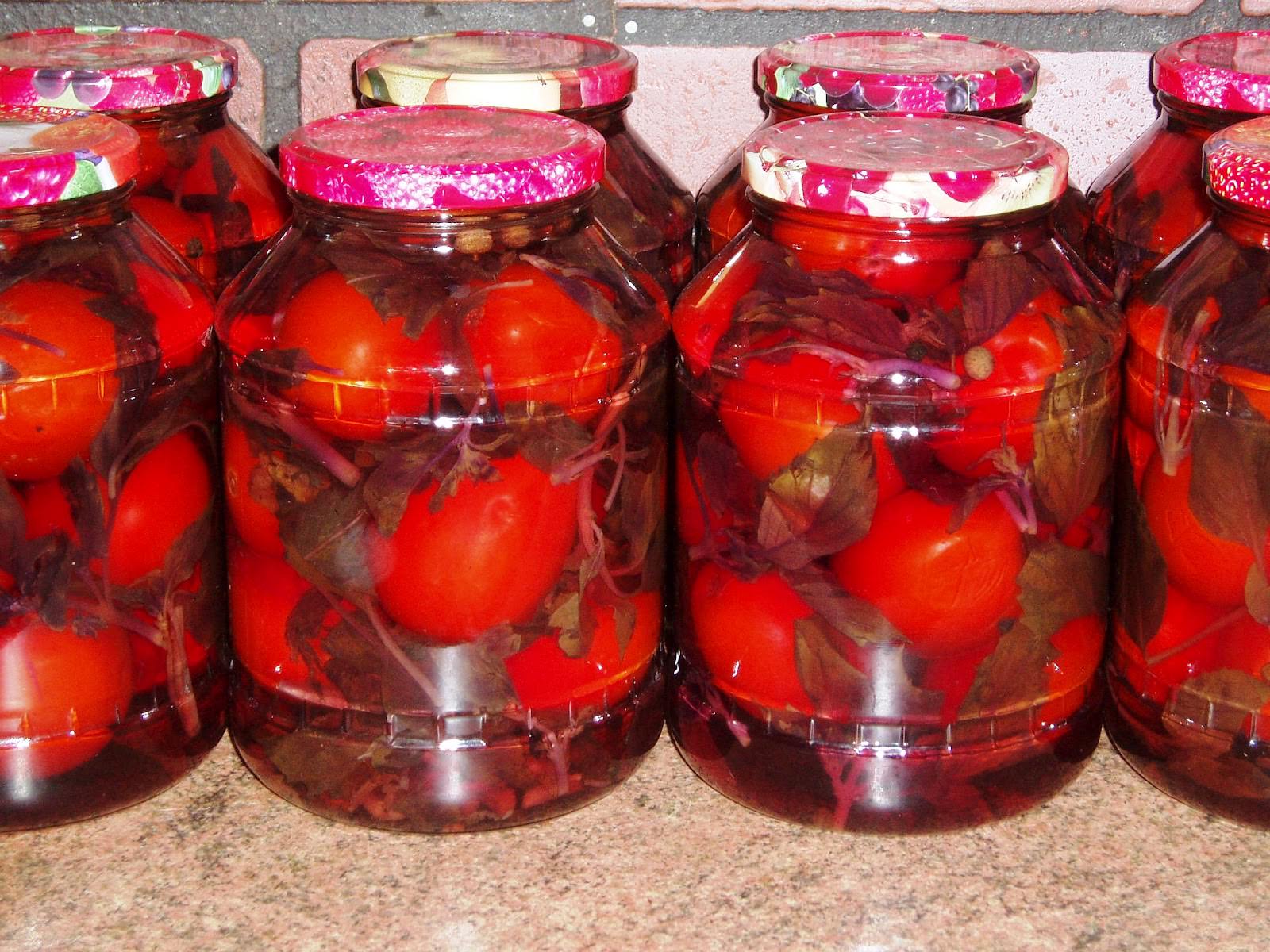 Заготовка получается не только вкусной, но и красивой
