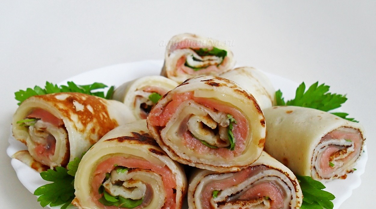 Этот вид блинов готовится по-особому, так как его изюминкой является специальная предварительная подготовка рыбы