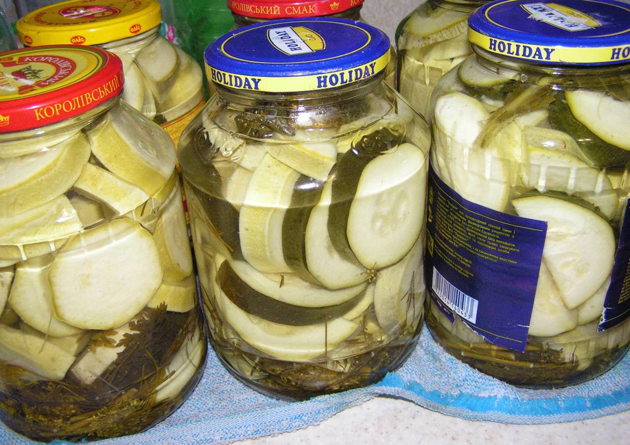 Кабачки получаются пикантными и ароматными