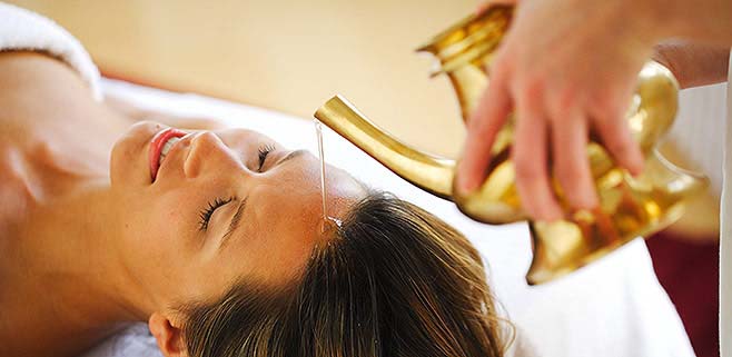 Масло персика идеально подходит для ухода за волосами